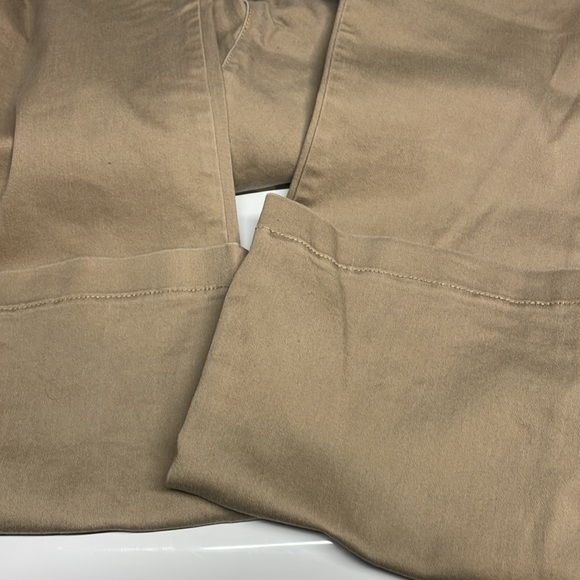 🌟🤰🏼Khaki maternity pants, over the bump - Picture 4 of 4